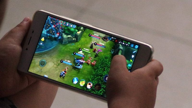 China limita el tiempo que pueden pasan los niños con los videojuegos 
