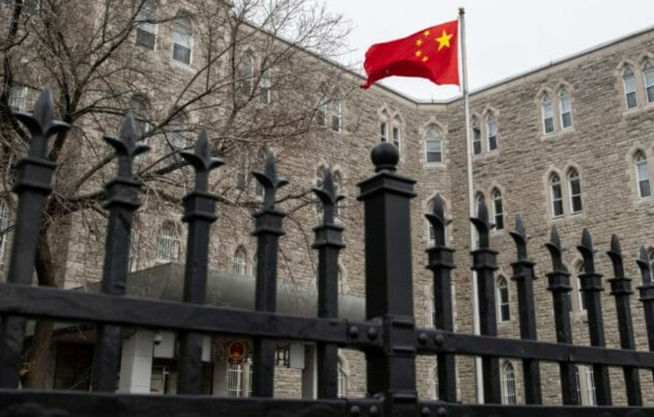 embajador chino es convocado a Ottawa.